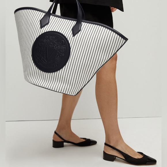 Veronica Beard Large Crest Tote in Navy Stripe - Picture 2 of 9